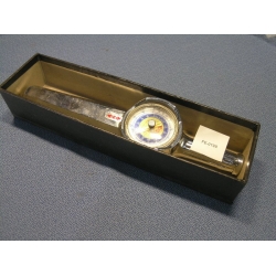 Utica Dial Indicating Torque Wrench Standard Metric