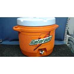 7 Gallon Gatorade Cooler by Rubbermaid