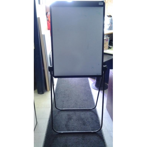 quartet-studio-whiteboard-flip-chart-stand-26-1-4-x-36-1-4-allsold-ca