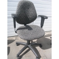 Grey Black Pattern Rolling Office Chair with Arms