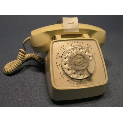 GTE Beige Retro Rotary Dial Telephone